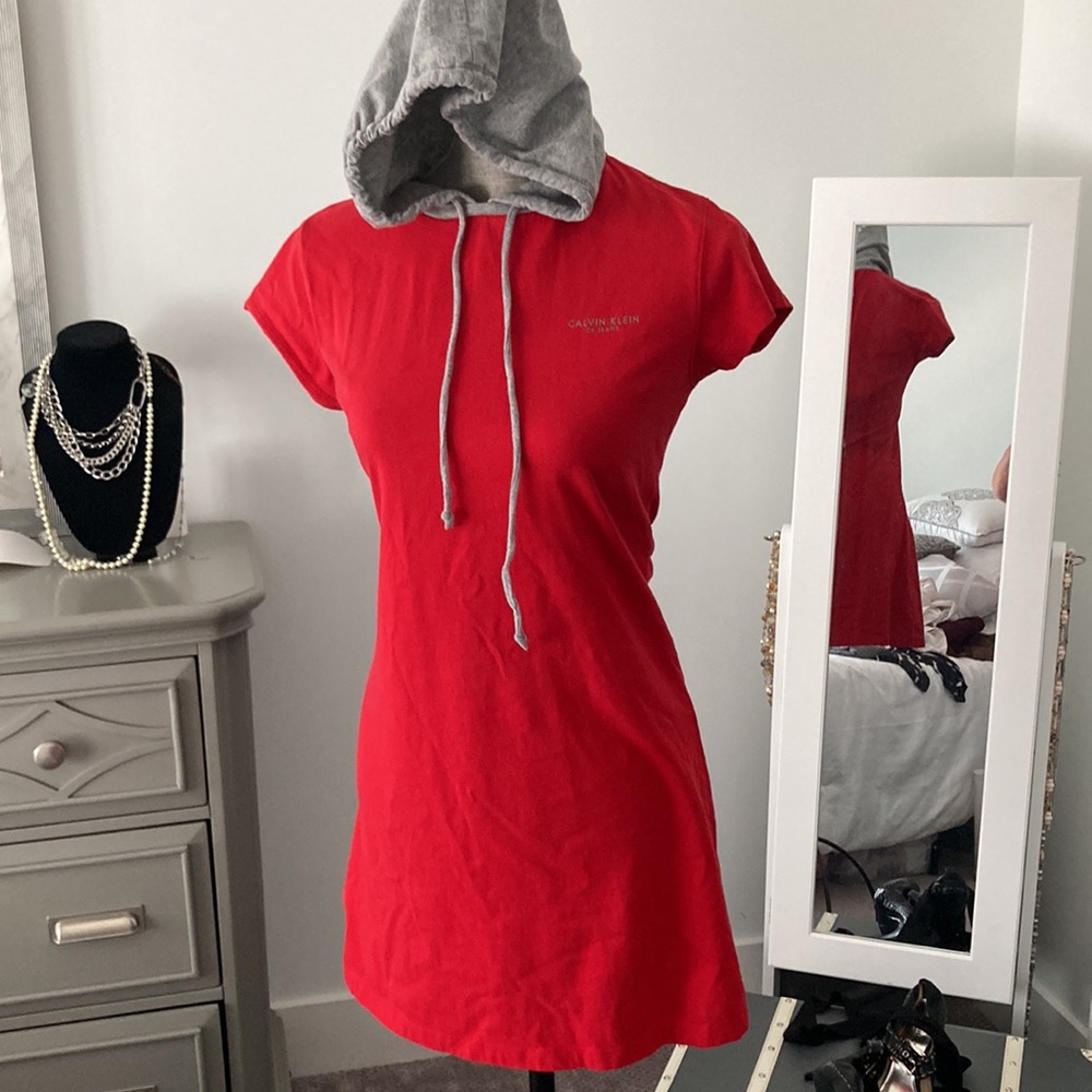 Calvin Klein dress with hoodie - Picture 4 of 8